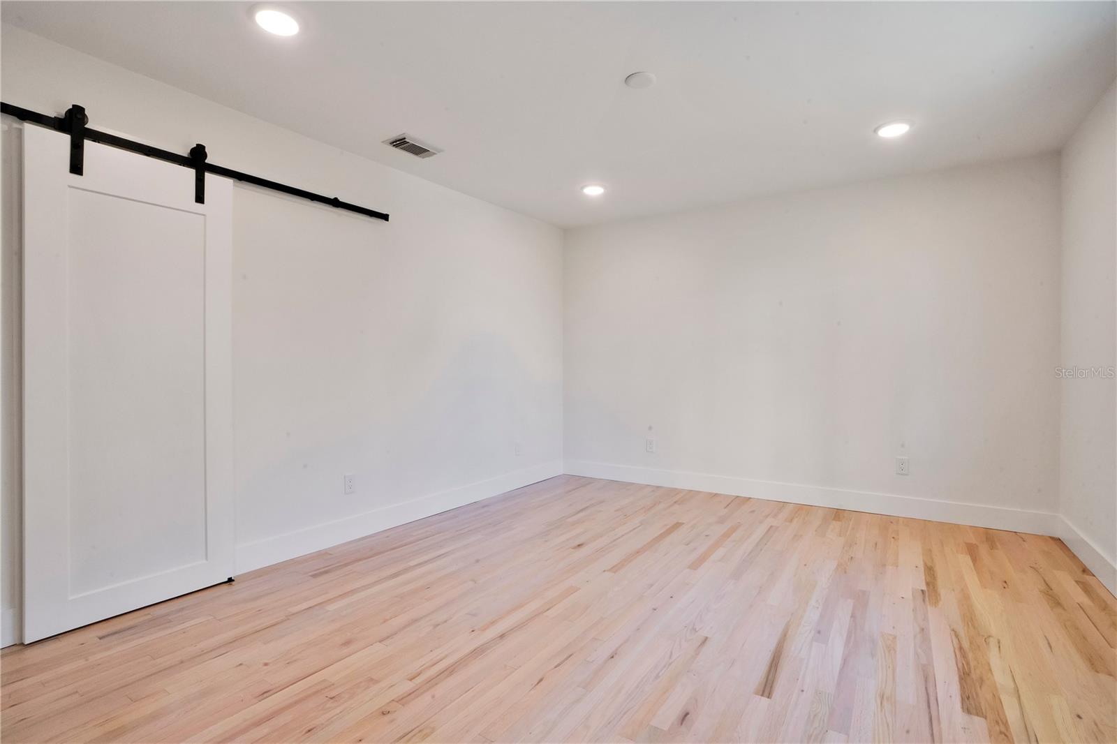 2117 OCEAN DR, NEW SMYRNA BEACH, FL, 32169