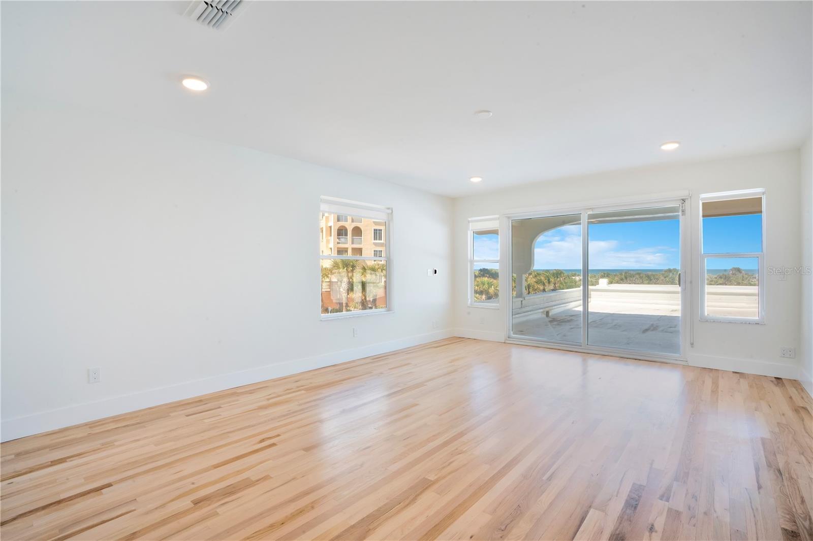 2117 OCEAN DR, NEW SMYRNA BEACH, FL, 32169