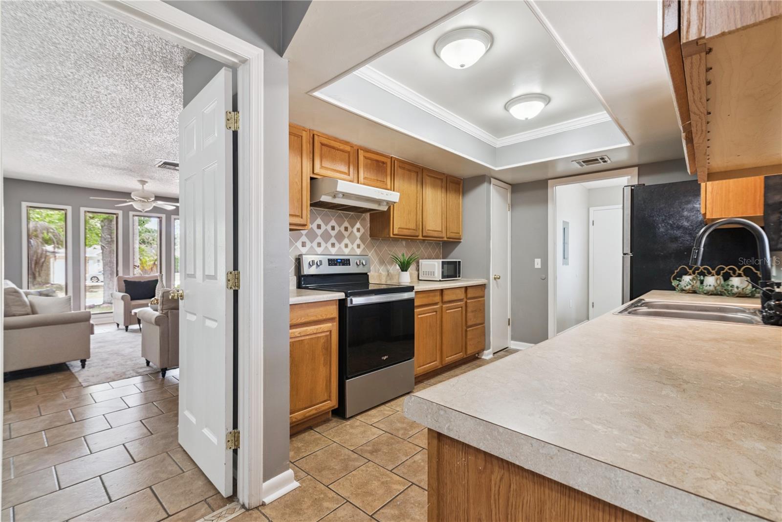 470 BONIFAY AVE, ORLANDO, FL, 32825