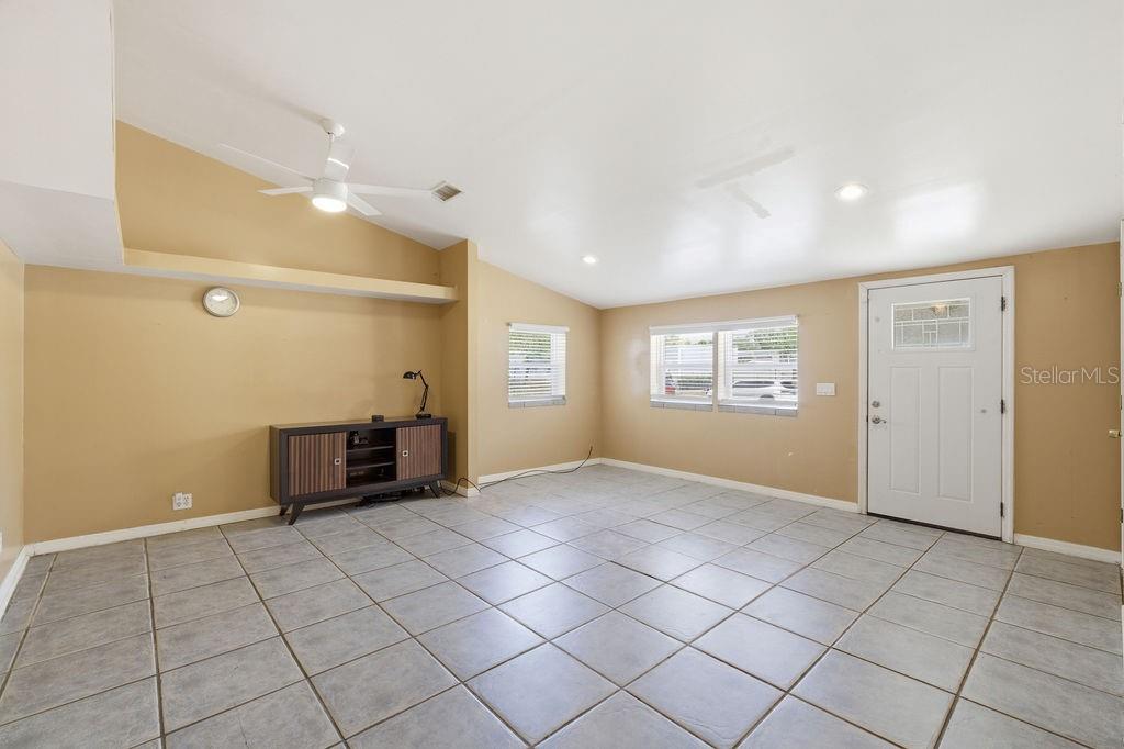 7207 S WEST SHORE BLVD, TAMPA, FL, 33616
