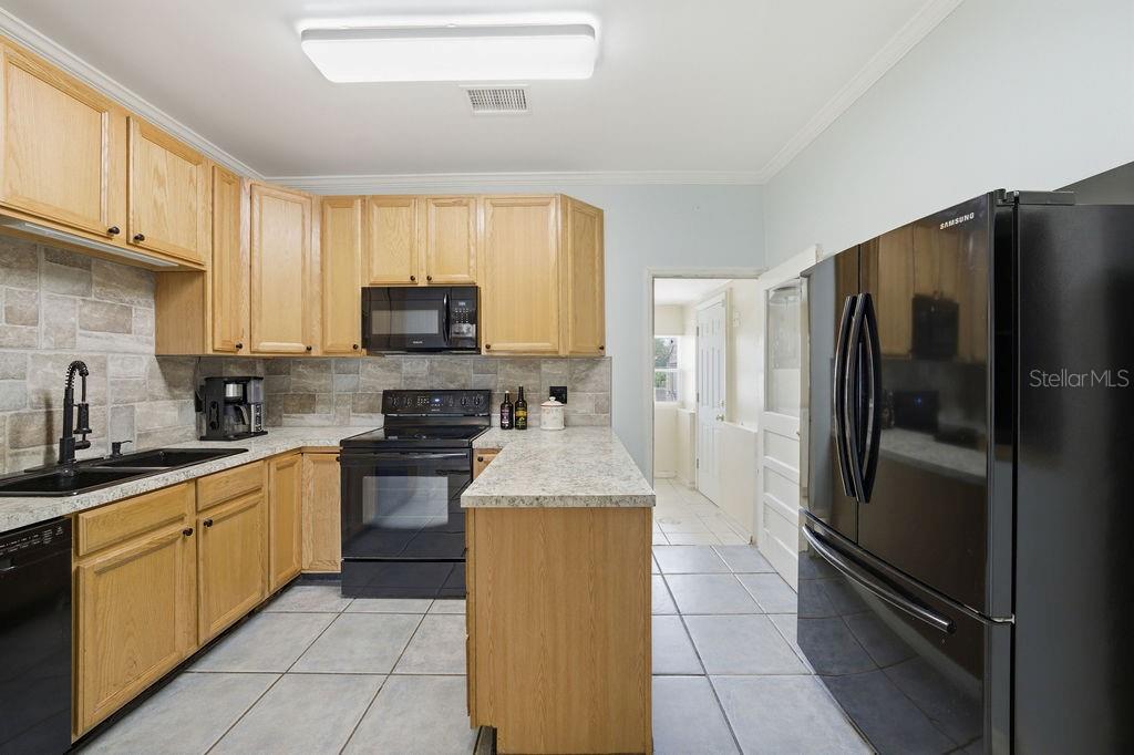 7207 S WEST SHORE BLVD, TAMPA, FL, 33616