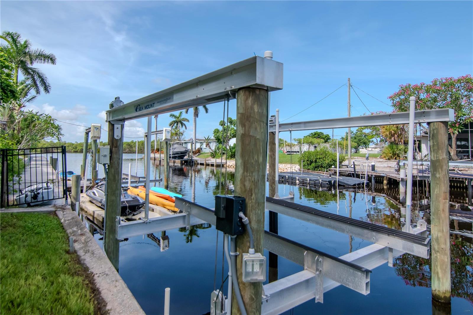 106 STEVEN ST, RUSKIN, FL, 33570