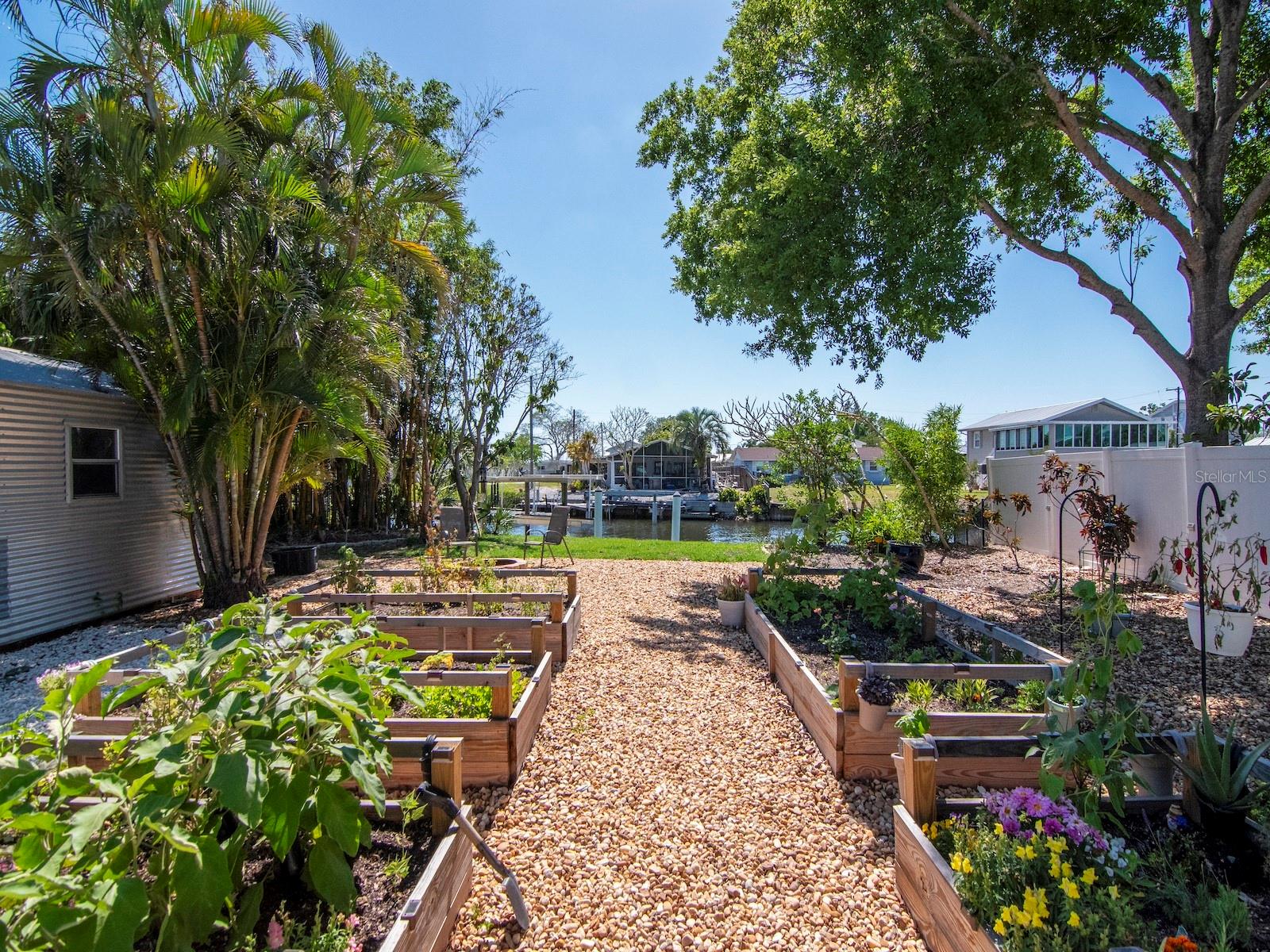 106 STEVEN ST, RUSKIN, FL, 33570