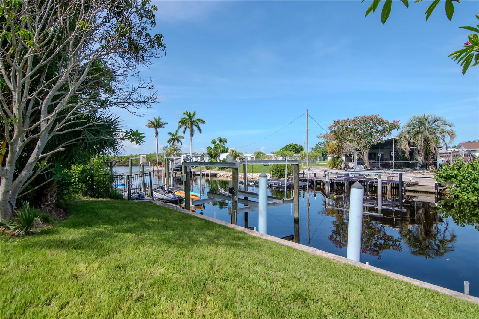 106 STEVEN ST, RUSKIN, FL, 33570