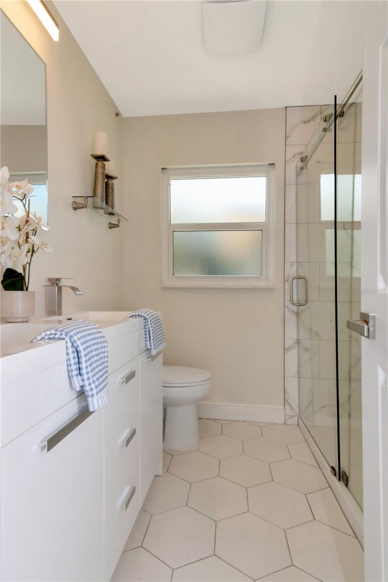 106 STEVEN ST, RUSKIN, FL, 33570