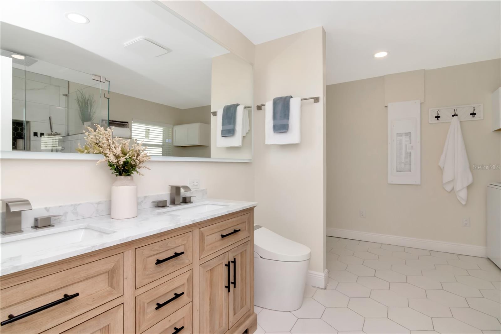 106 STEVEN ST, RUSKIN, FL, 33570