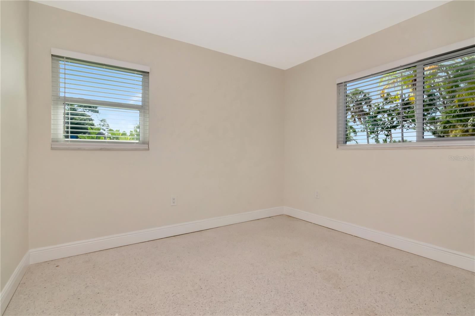 106 STEVEN ST, RUSKIN, FL, 33570