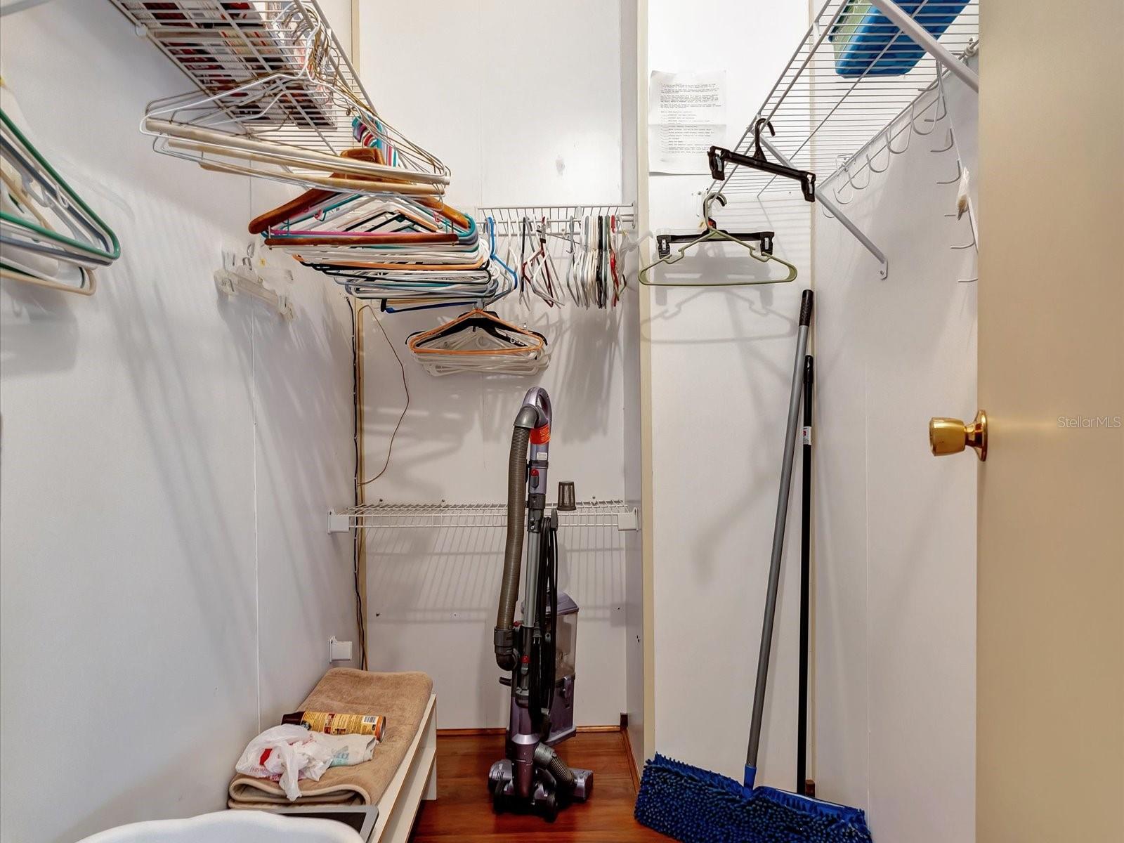 199 S PORT ROYAL LN, APOLLO BEACH, FL, 33572