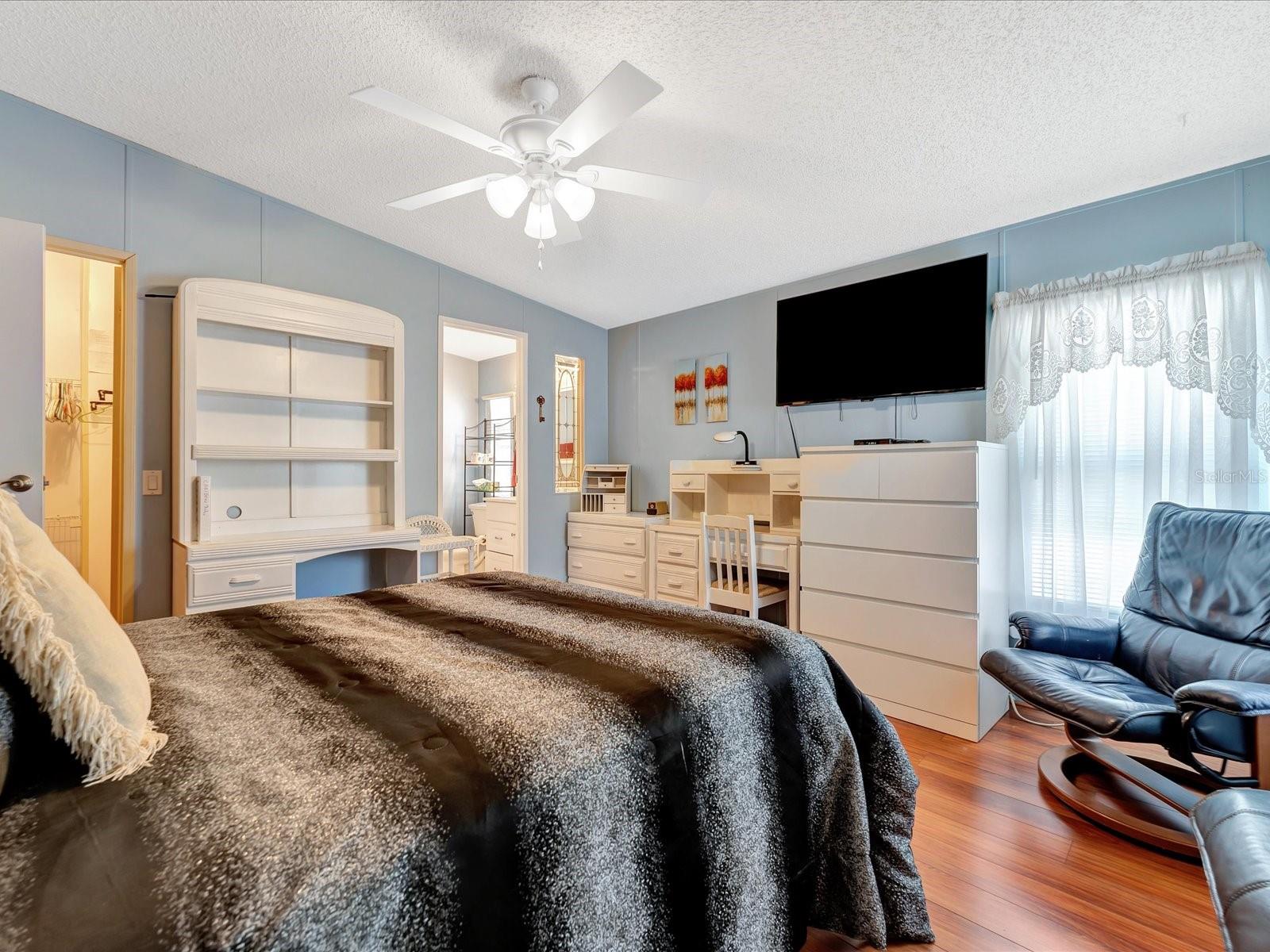 199 S PORT ROYAL LN, APOLLO BEACH, FL, 33572