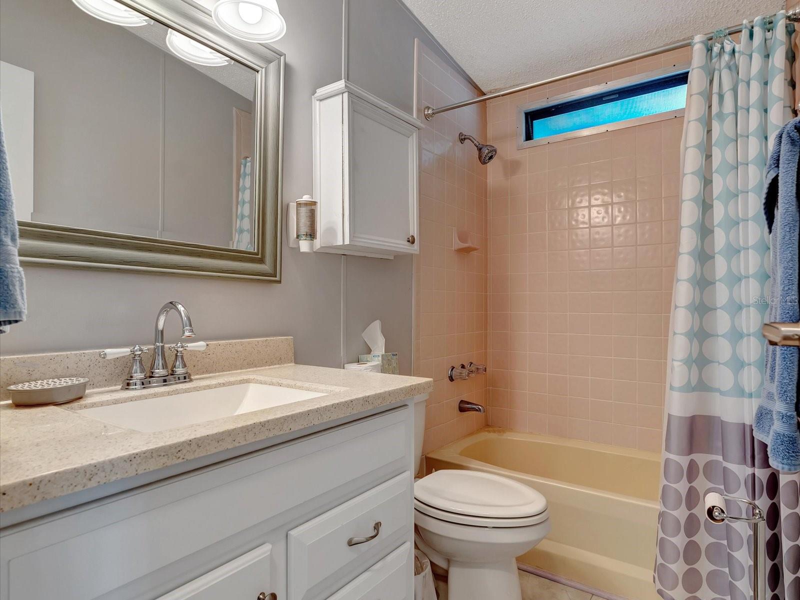 199 S PORT ROYAL LN, APOLLO BEACH, FL, 33572