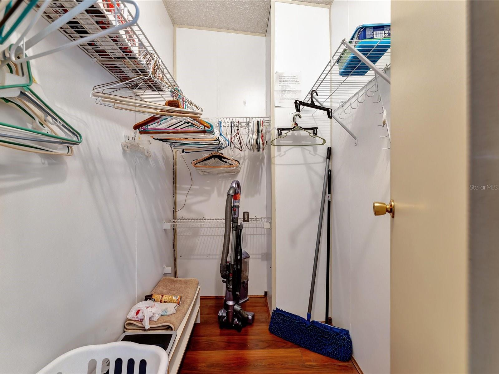 199 S PORT ROYAL LN, APOLLO BEACH, FL, 33572