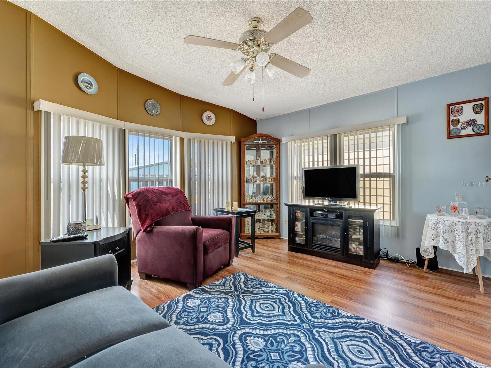 199 S PORT ROYAL LN, APOLLO BEACH, FL, 33572