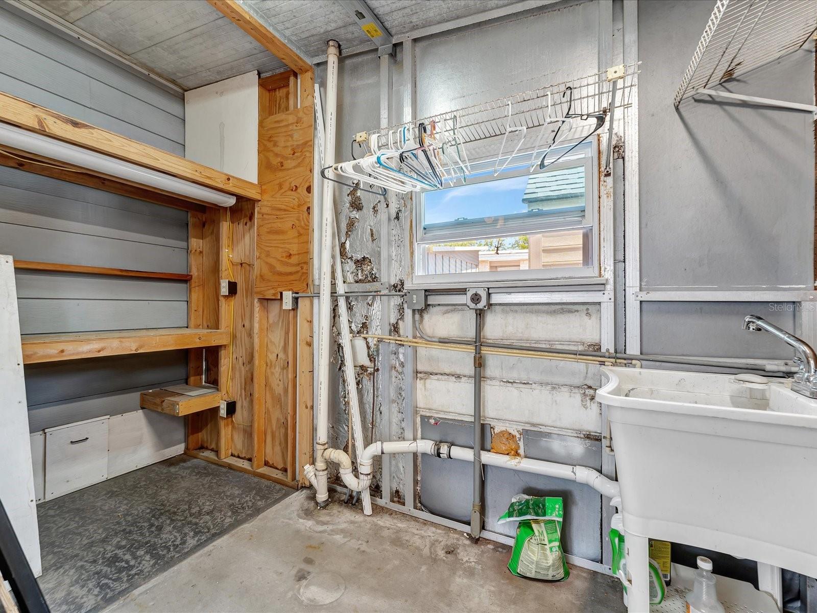 199 S PORT ROYAL LN, APOLLO BEACH, FL, 33572