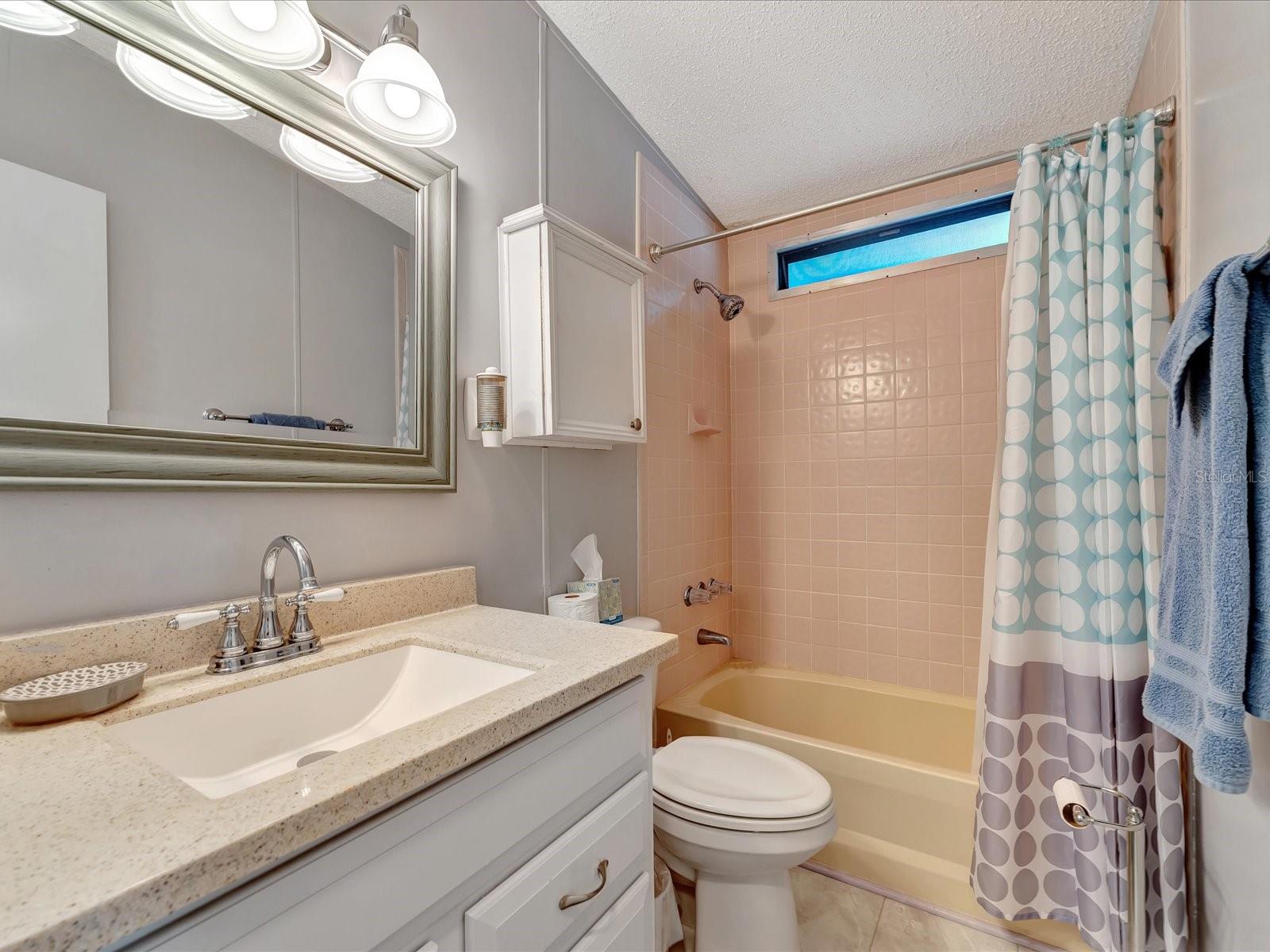 199 S PORT ROYAL LN, APOLLO BEACH, FL, 33572