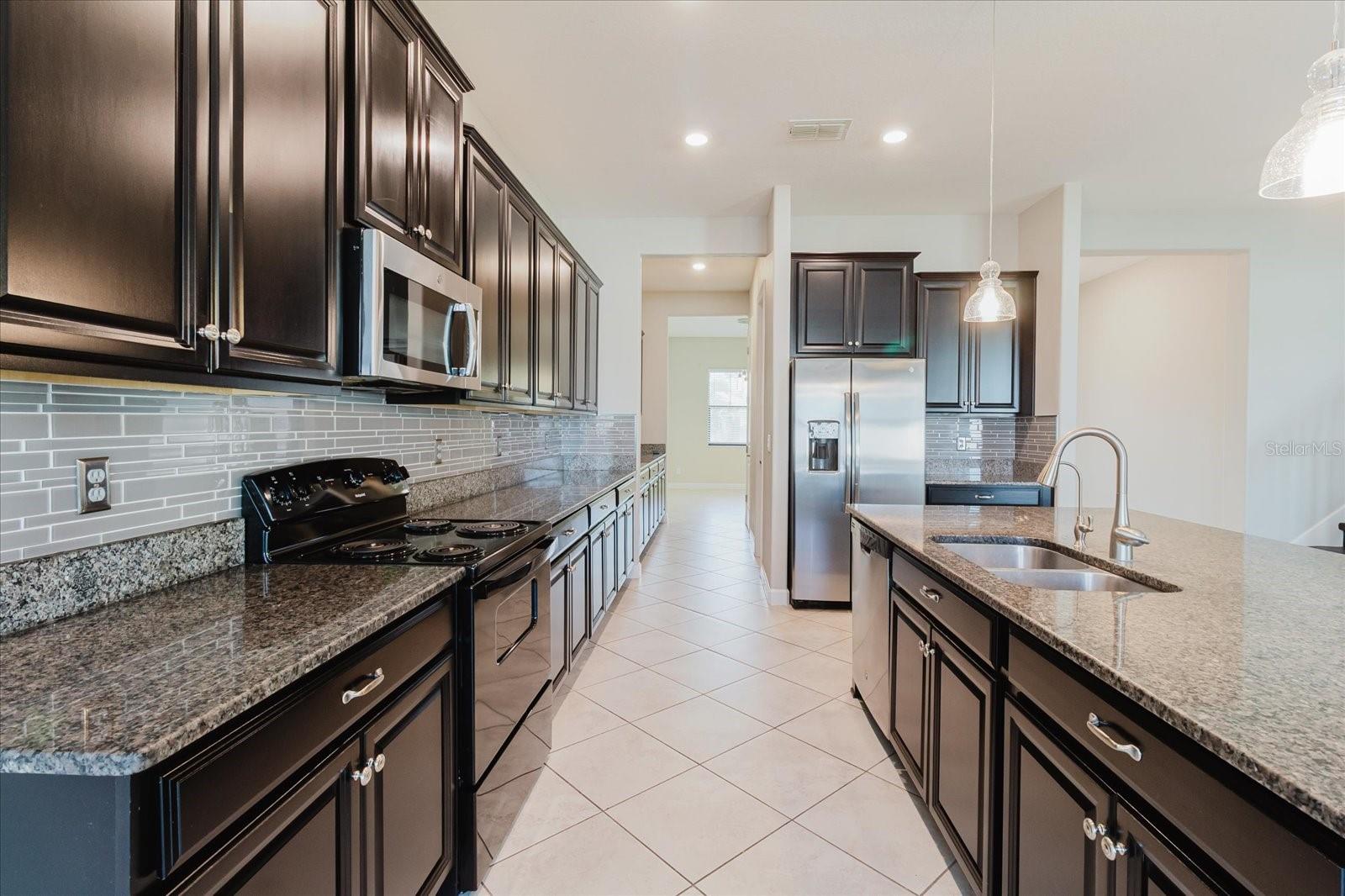 11721 SUNBURST MARBLE RD, RIVERVIEW, FL, 33579