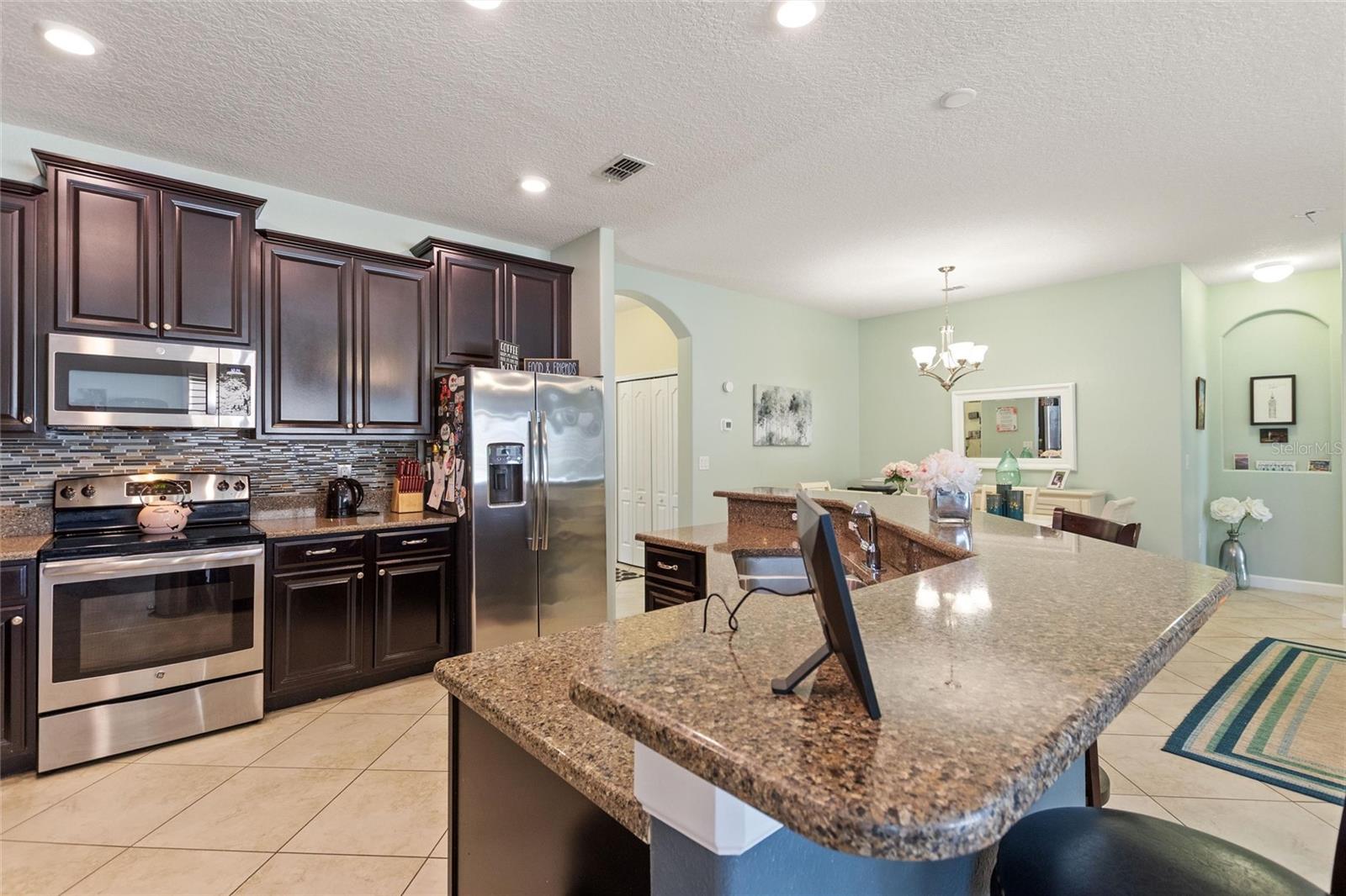 8961 DOVE VALLEY WAY, DAVENPORT, FL, 33896