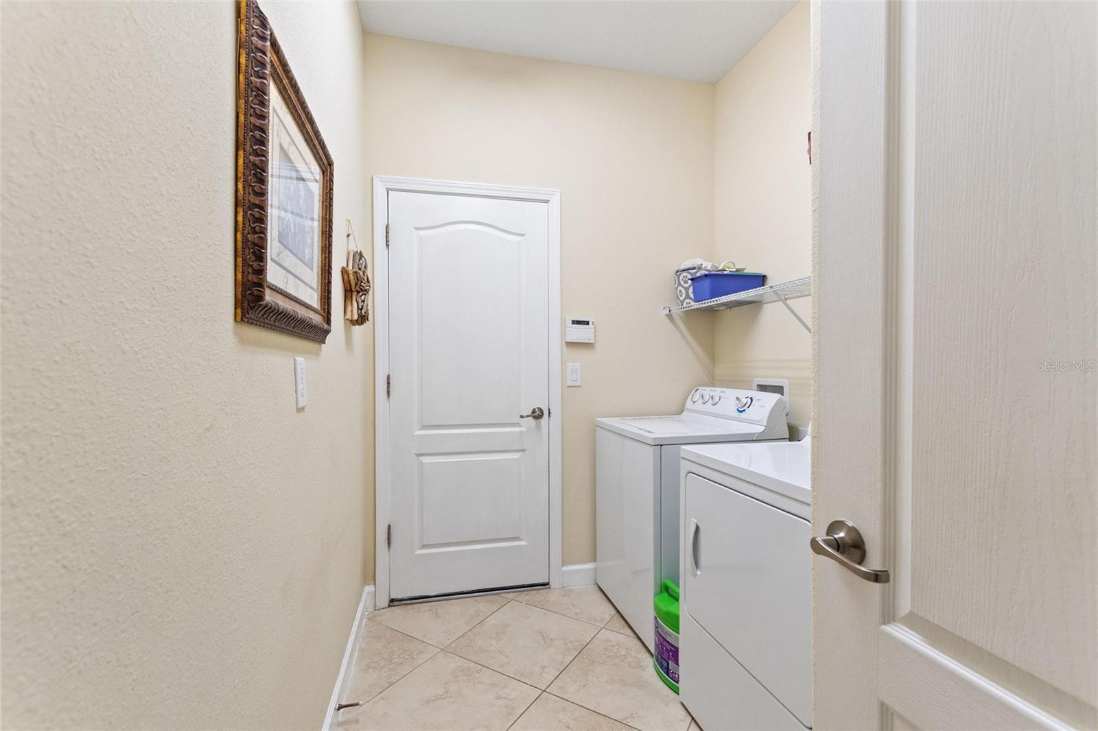 8961 DOVE VALLEY WAY, DAVENPORT, FL, 33896