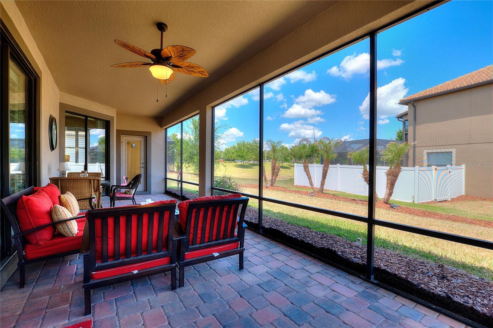 8961 DOVE VALLEY WAY, DAVENPORT, FL, 33896