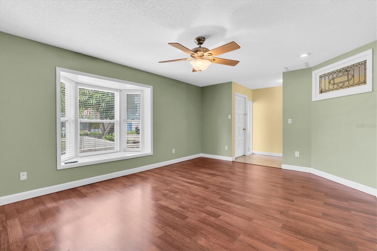 13176 DORCHESTER DR, SEMINOLE, FL, 33776