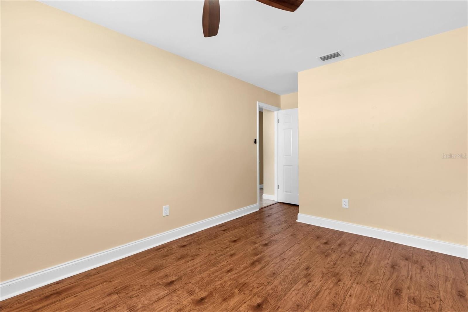 13176 DORCHESTER DR, SEMINOLE, FL, 33776