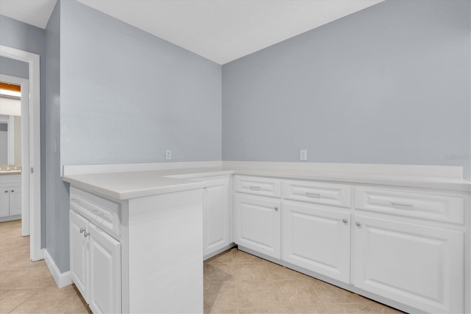 13176 DORCHESTER DR, SEMINOLE, FL, 33776