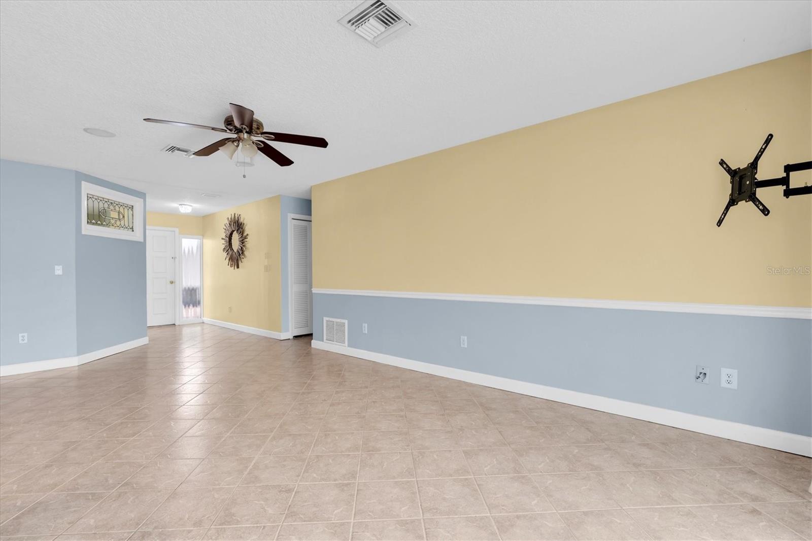 13176 DORCHESTER DR, SEMINOLE, FL, 33776