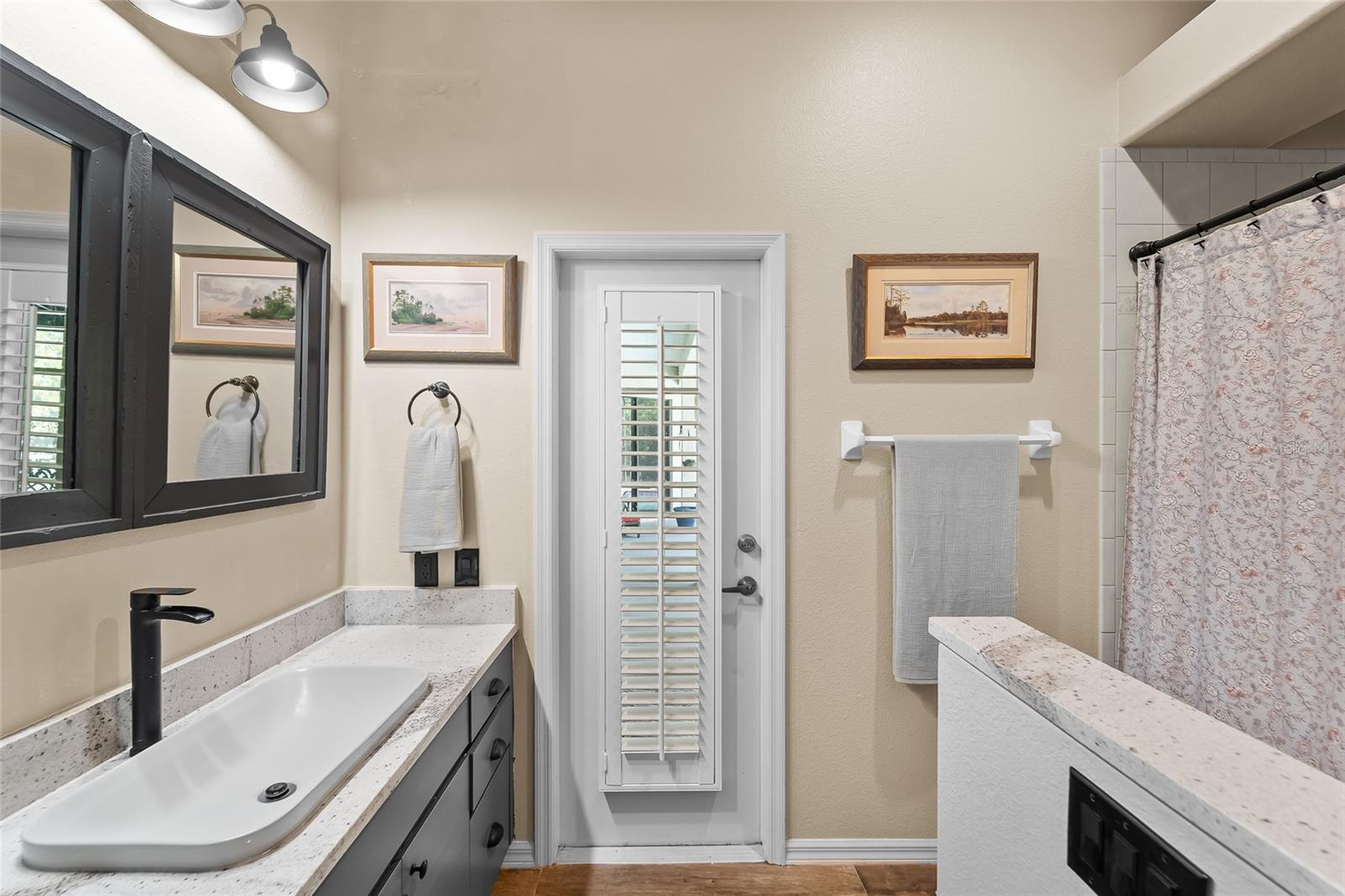 1012 KINGSBOROUGH GARDENS CT, LUTZ, FL, 33548