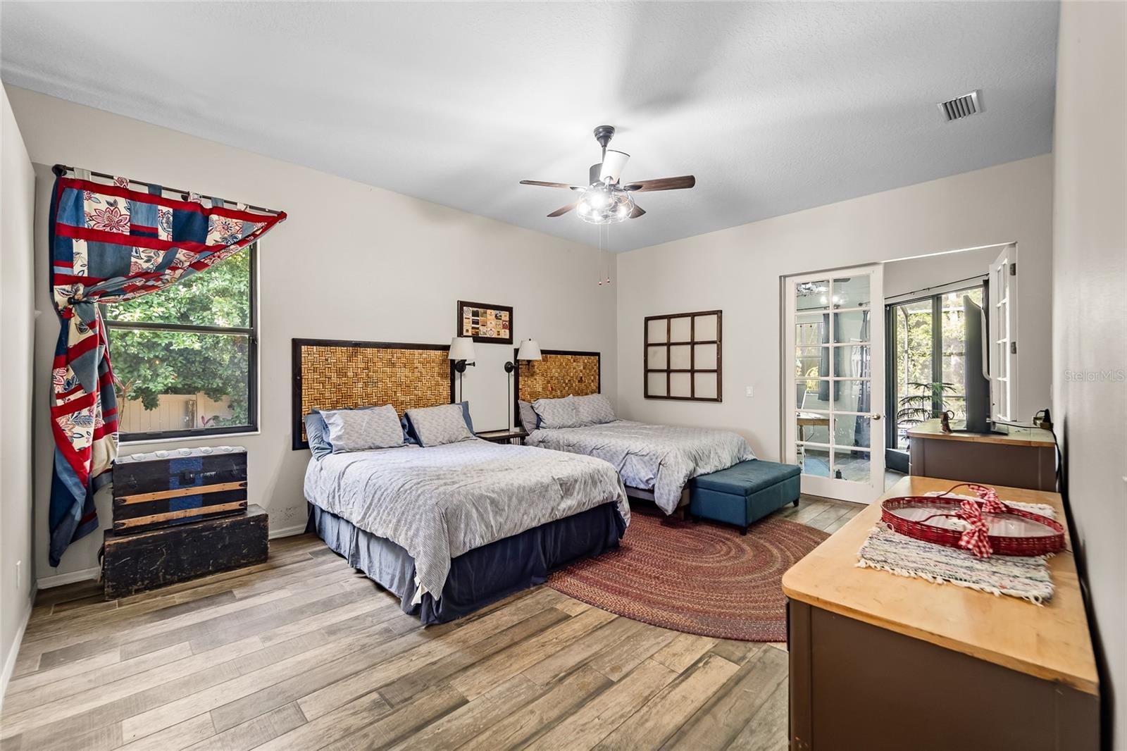 1012 KINGSBOROUGH GARDENS CT, LUTZ, FL, 33548