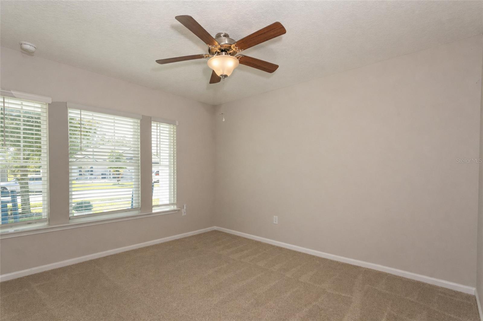 146 S HUMMINGBIRD PL, PALM COAST, FL, 32164
