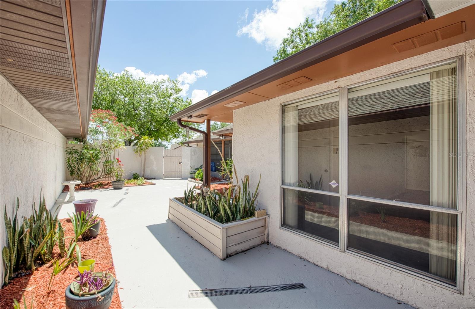 6922 SILVERMILL DR, TAMPA, FL, 33635