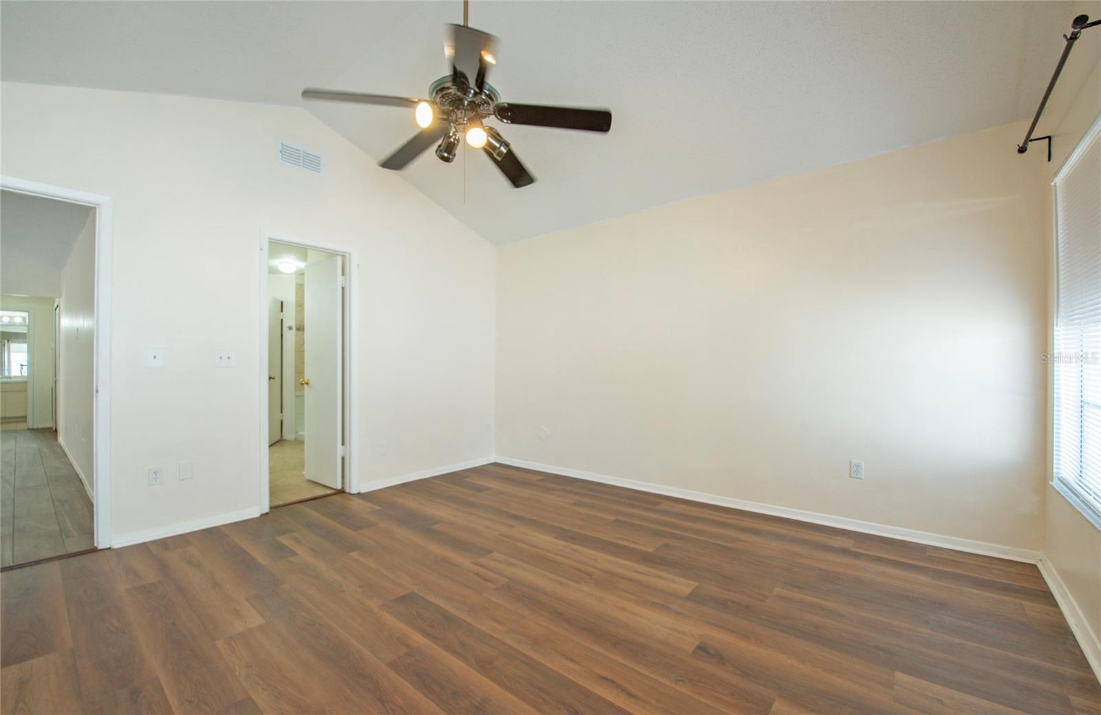 6922 SILVERMILL DR, TAMPA, FL, 33635