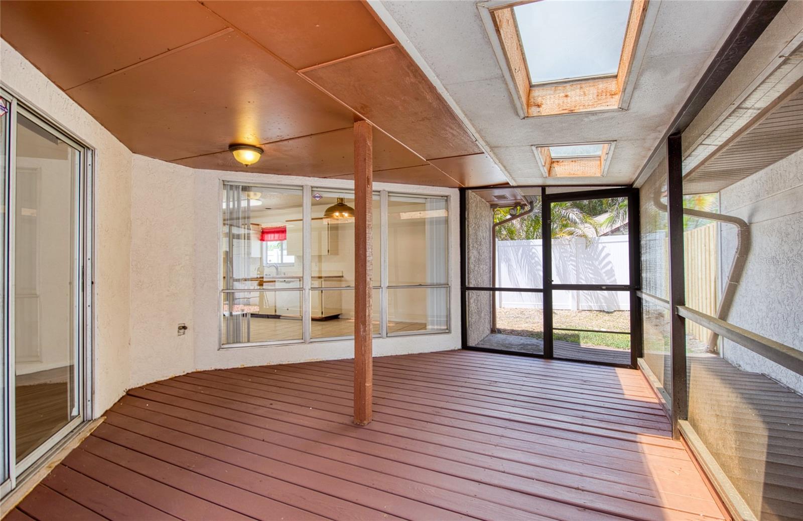 6922 SILVERMILL DR, TAMPA, FL, 33635