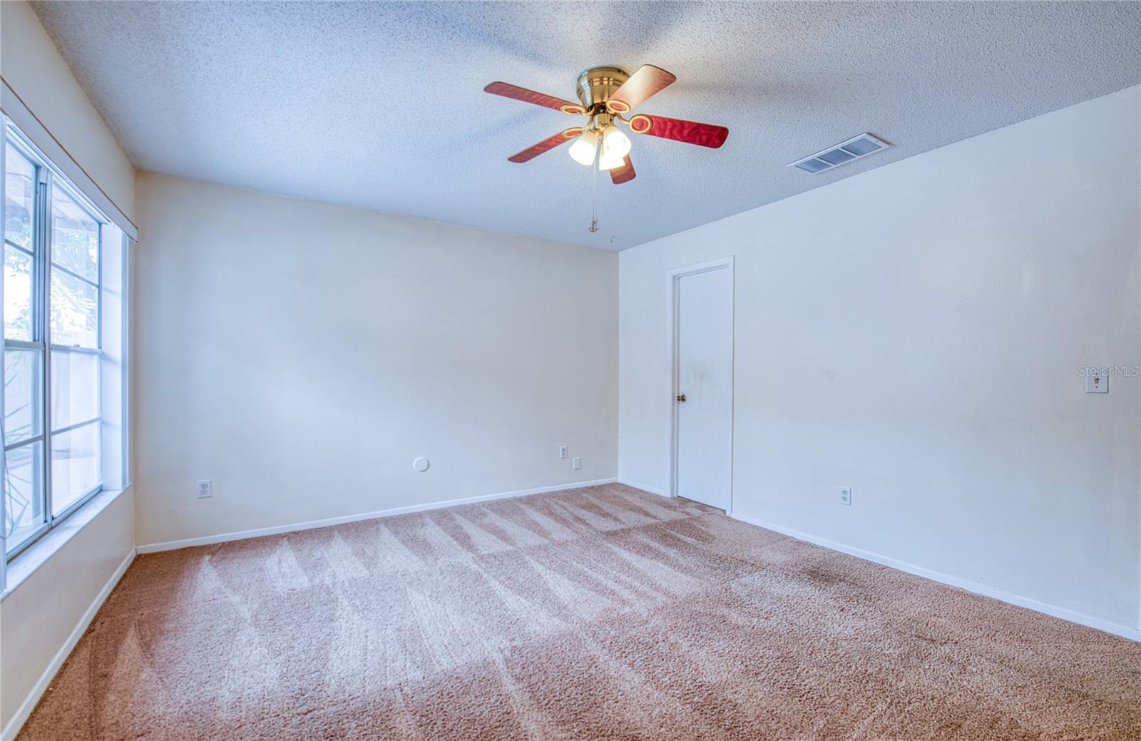 6922 SILVERMILL DR, TAMPA, FL, 33635