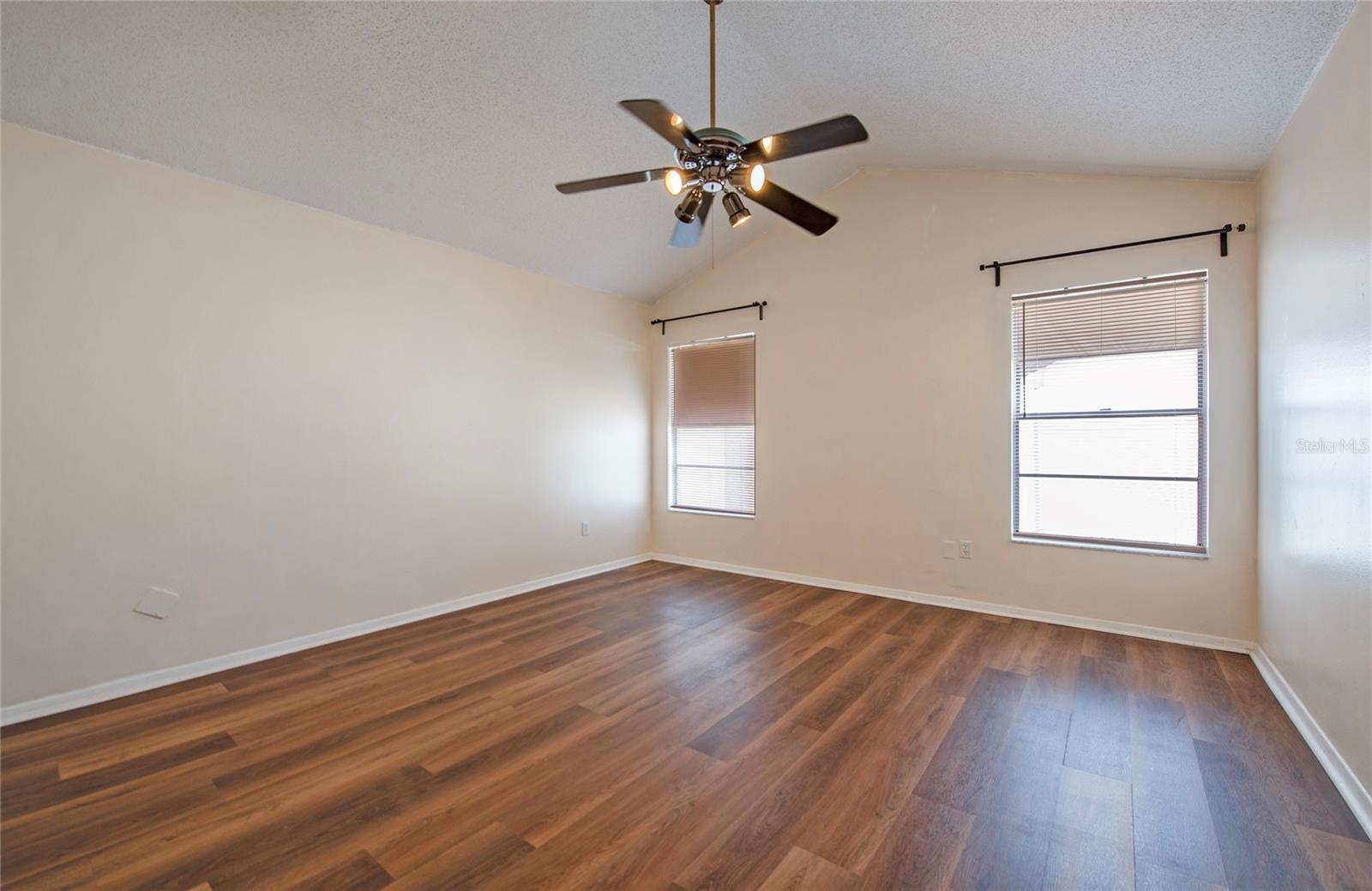 6922 SILVERMILL DR, TAMPA, FL, 33635