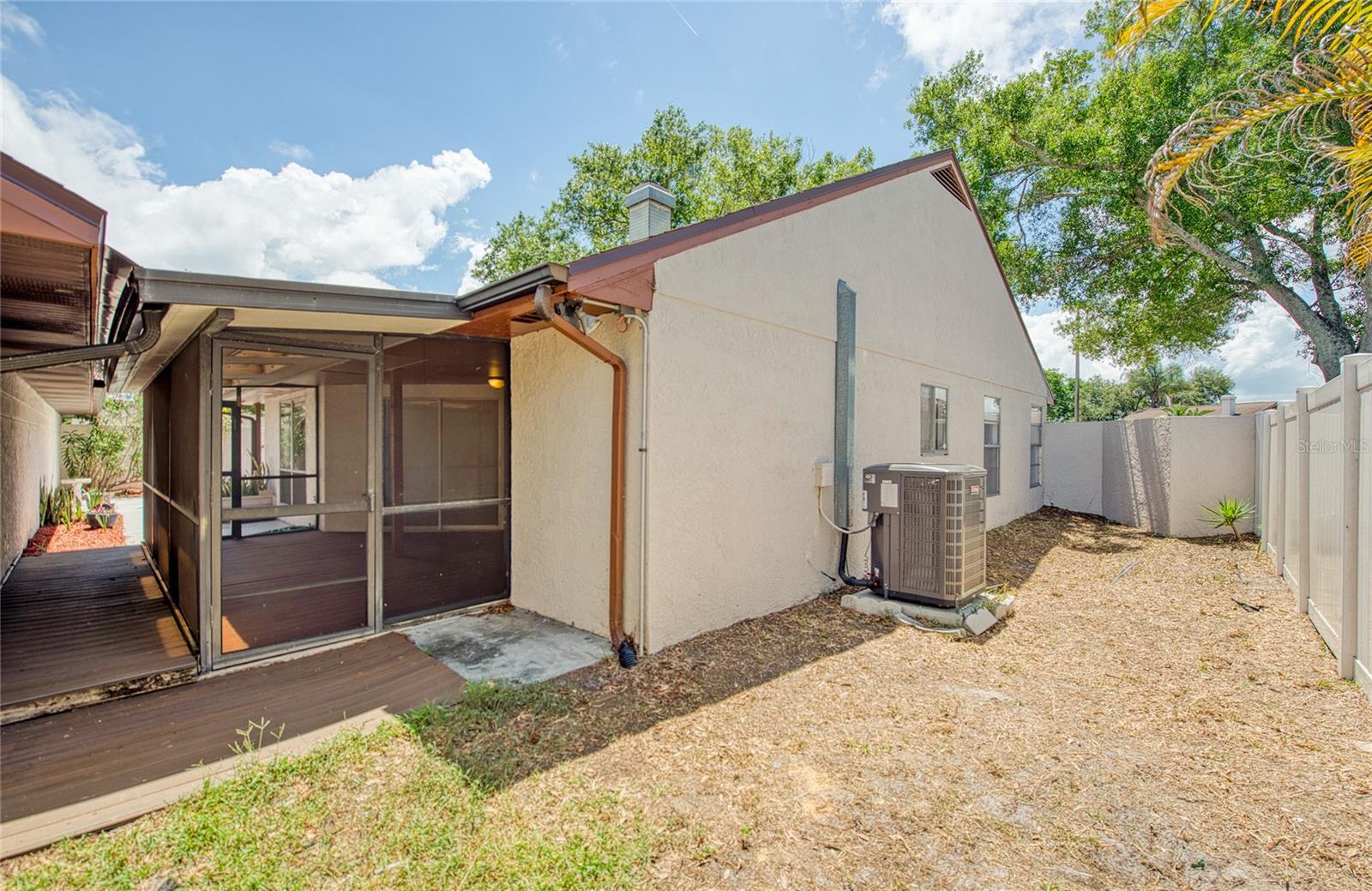 6922 SILVERMILL DR, TAMPA, FL, 33635