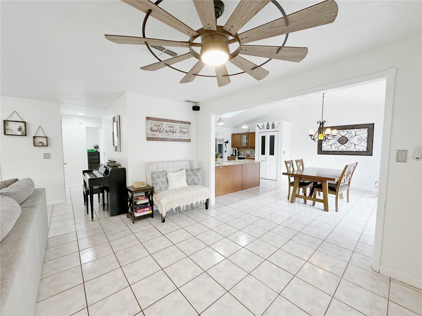 2404 SE 39TH AVE, OCALA, FL, 34471