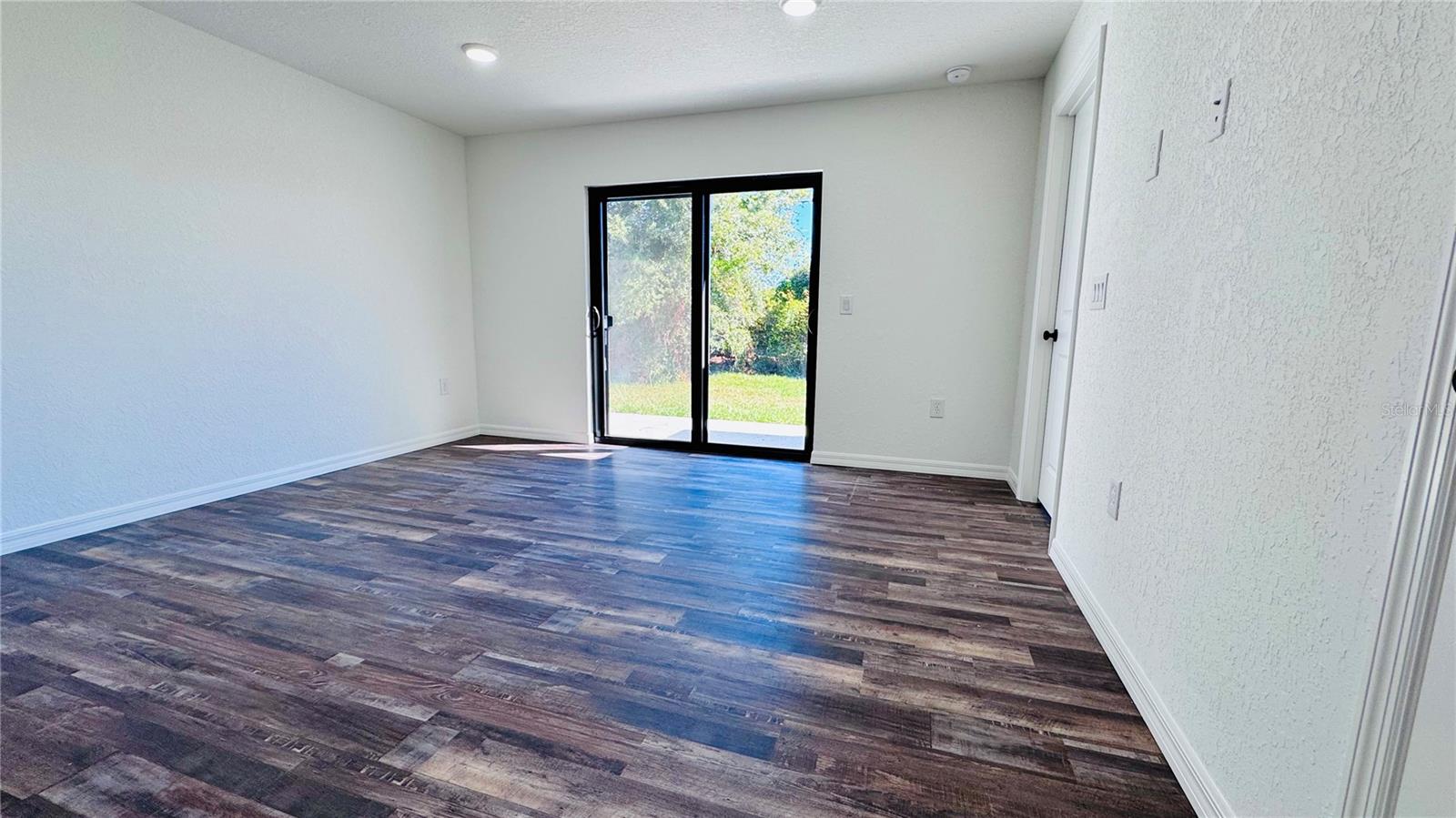 15506 CHAMBERLAIN BLVD, PORT CHARLOTTE, FL, 33953