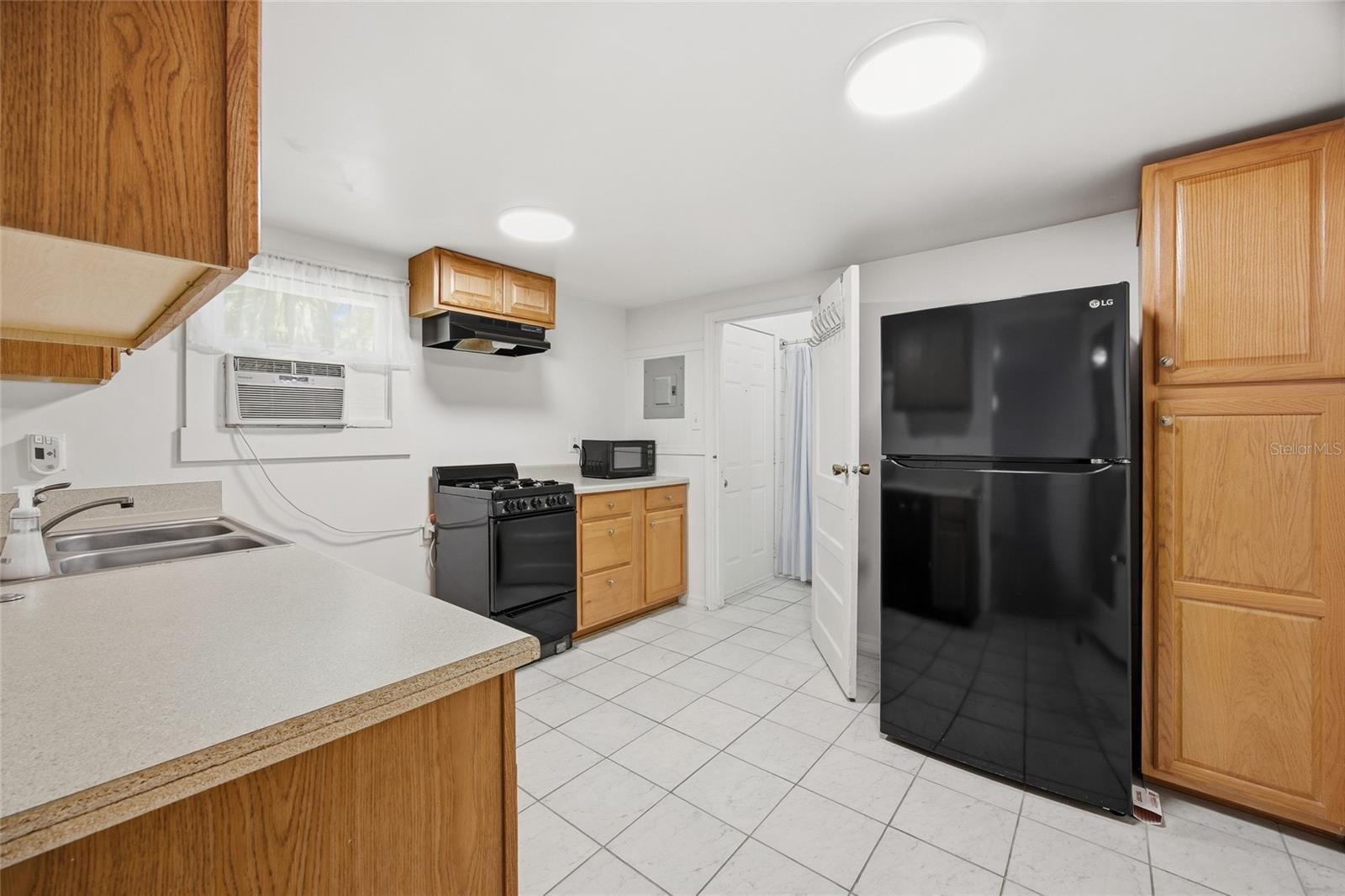 1032 NW 40TH AVE, GAINESVILLE, FL, 32609