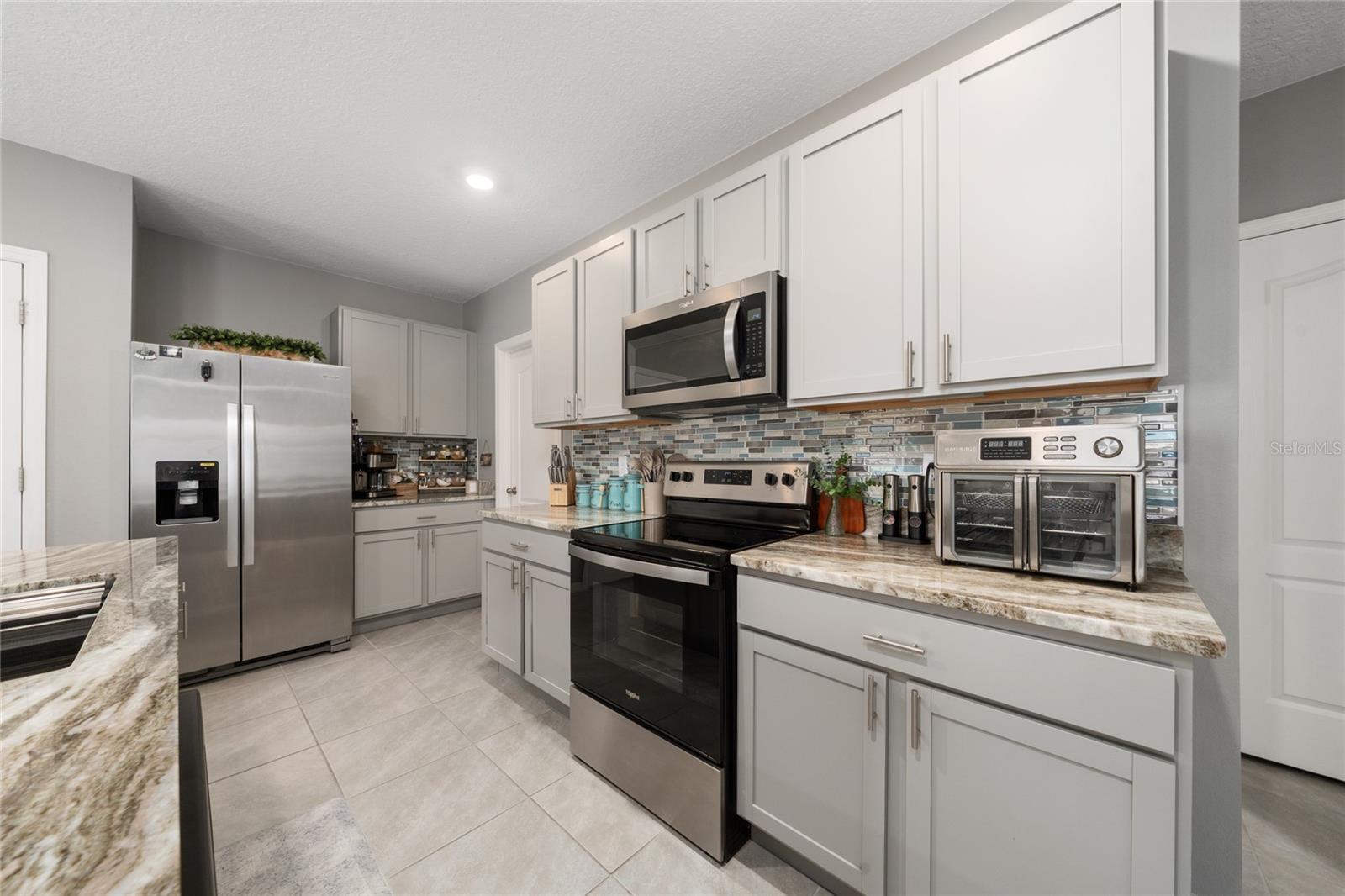 928 AUGUST SKY DR, DELTONA, FL, 32738