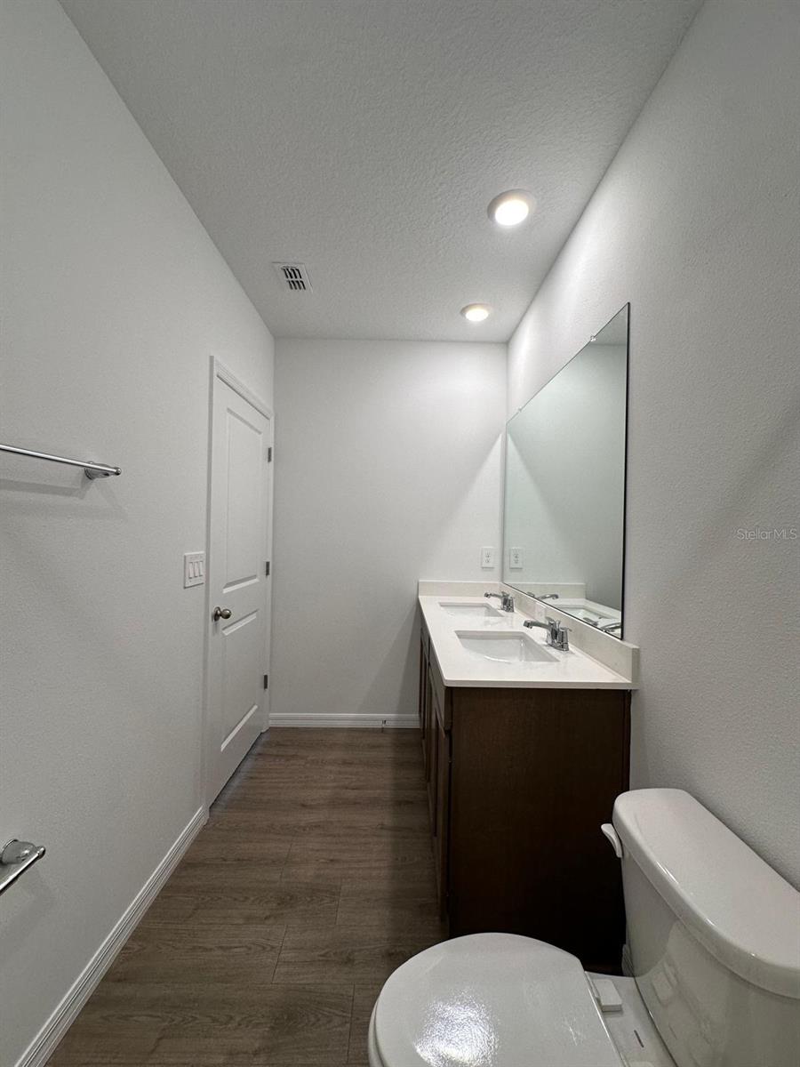 31206 MIDNIGHT SUN WAY, WESLEY CHAPEL, FL, 33545