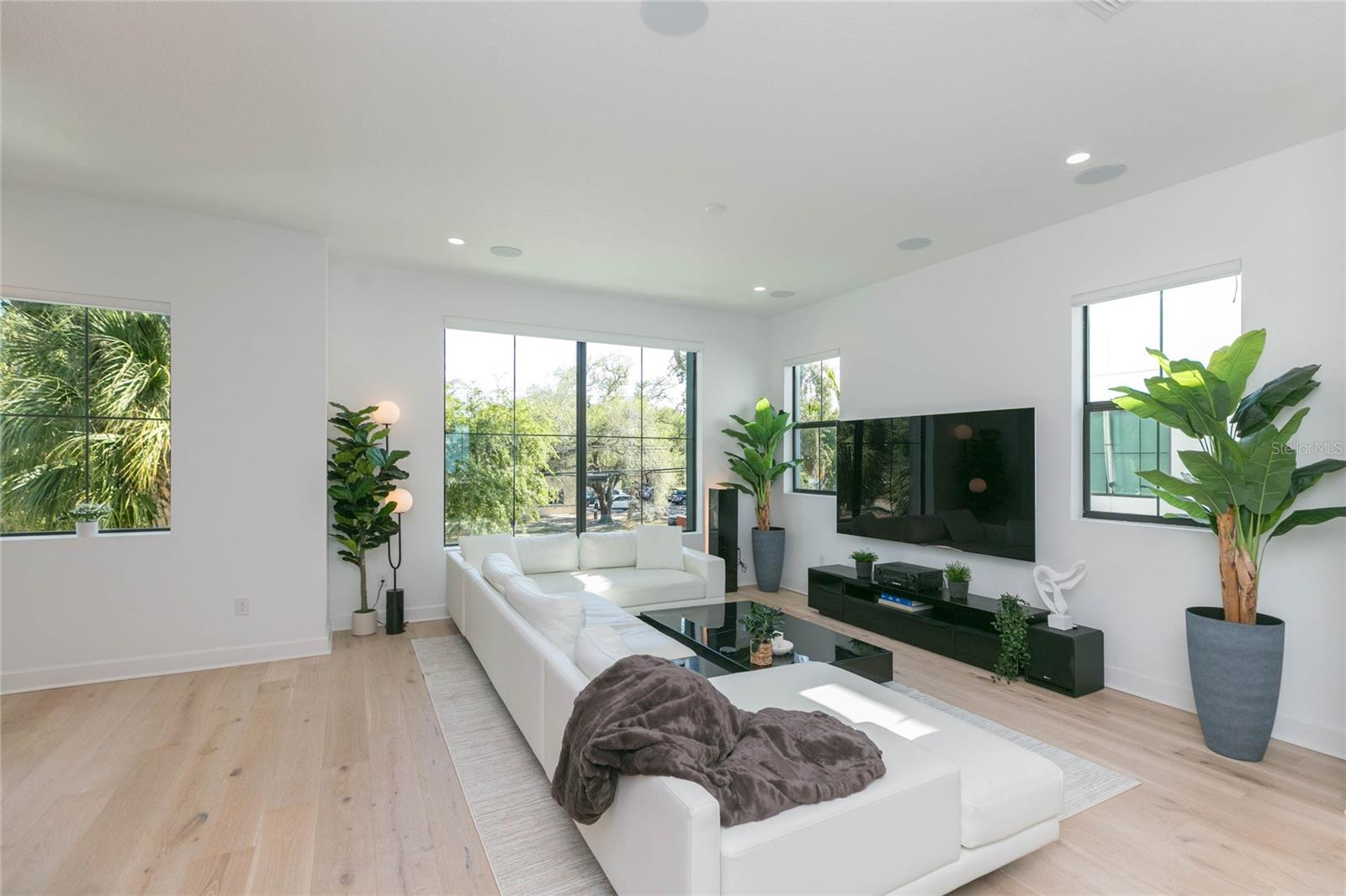 2851 W GANDY BLVD #5, TAMPA, FL, 33611