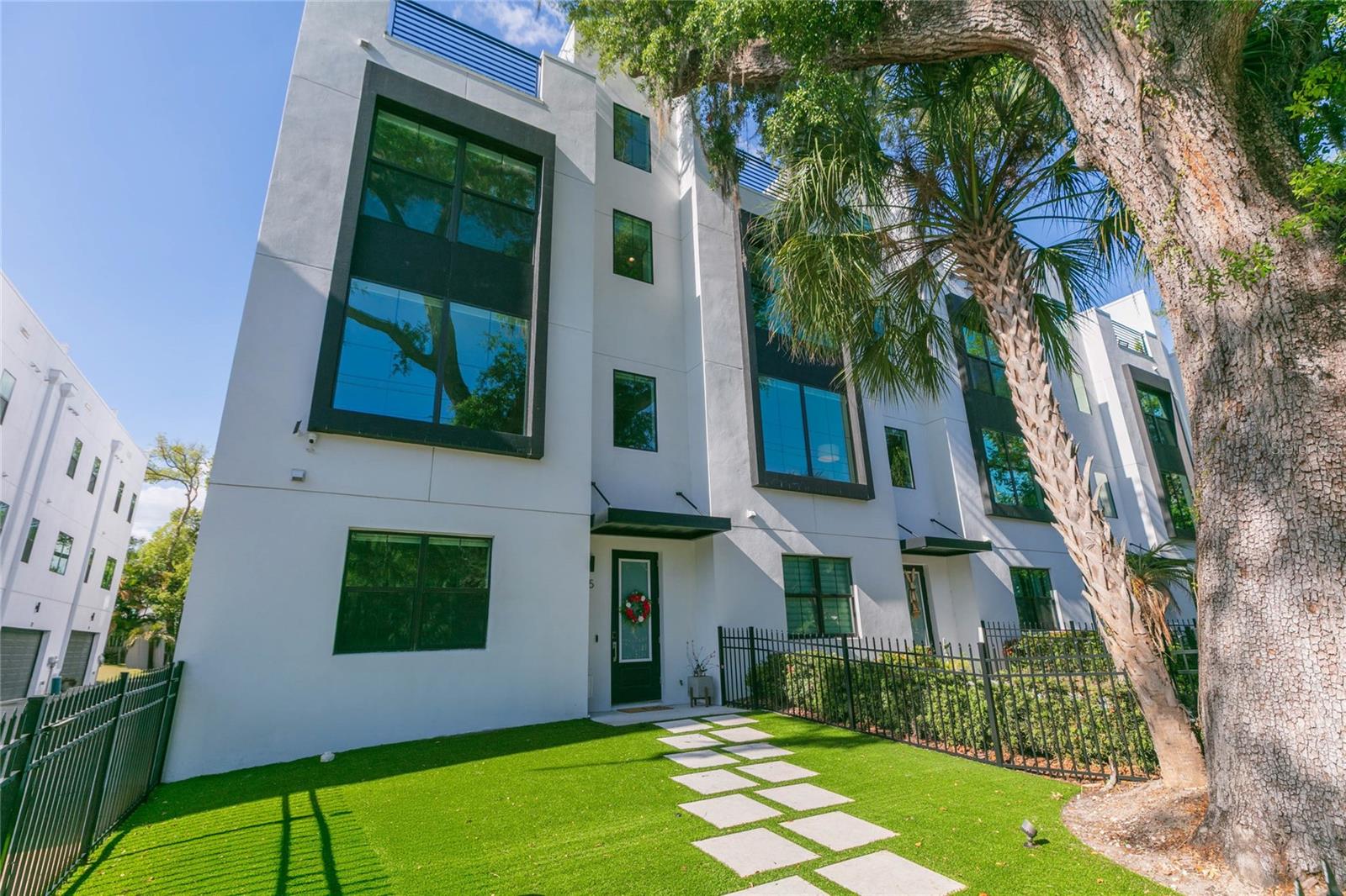 2851 W GANDY BLVD #5, TAMPA, FL, 33611