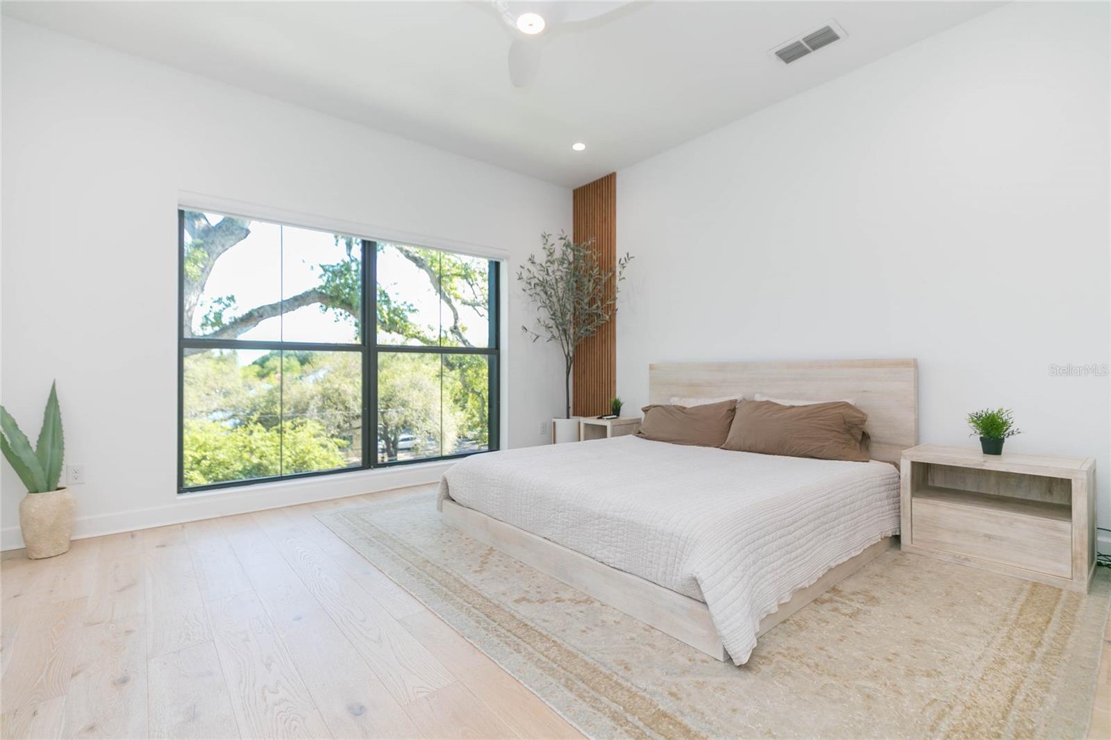 2851 W GANDY BLVD #5, TAMPA, FL, 33611