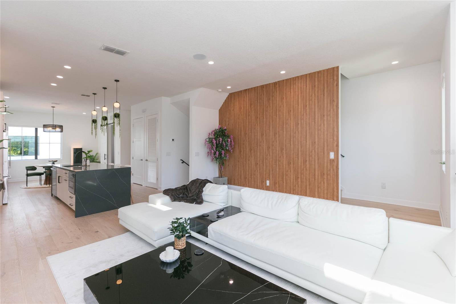 2851 W GANDY BLVD #5, TAMPA, FL, 33611