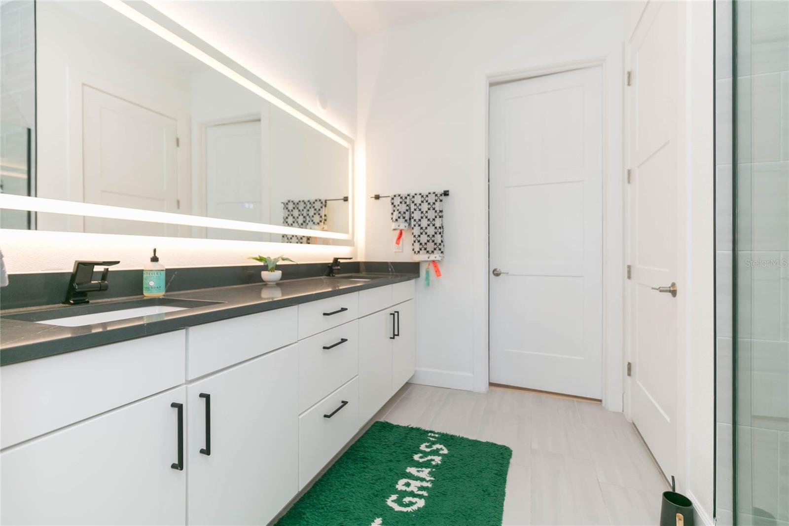 2851 W GANDY BLVD #5, TAMPA, FL, 33611