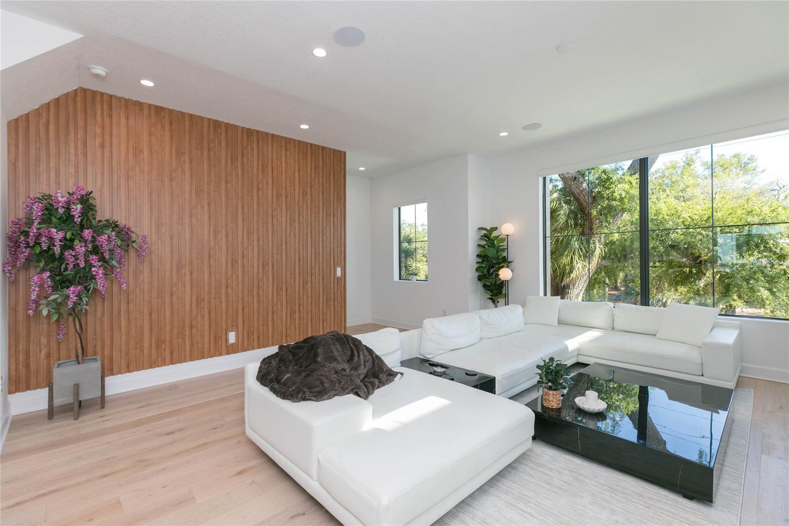 2851 W GANDY BLVD #5, TAMPA, FL, 33611