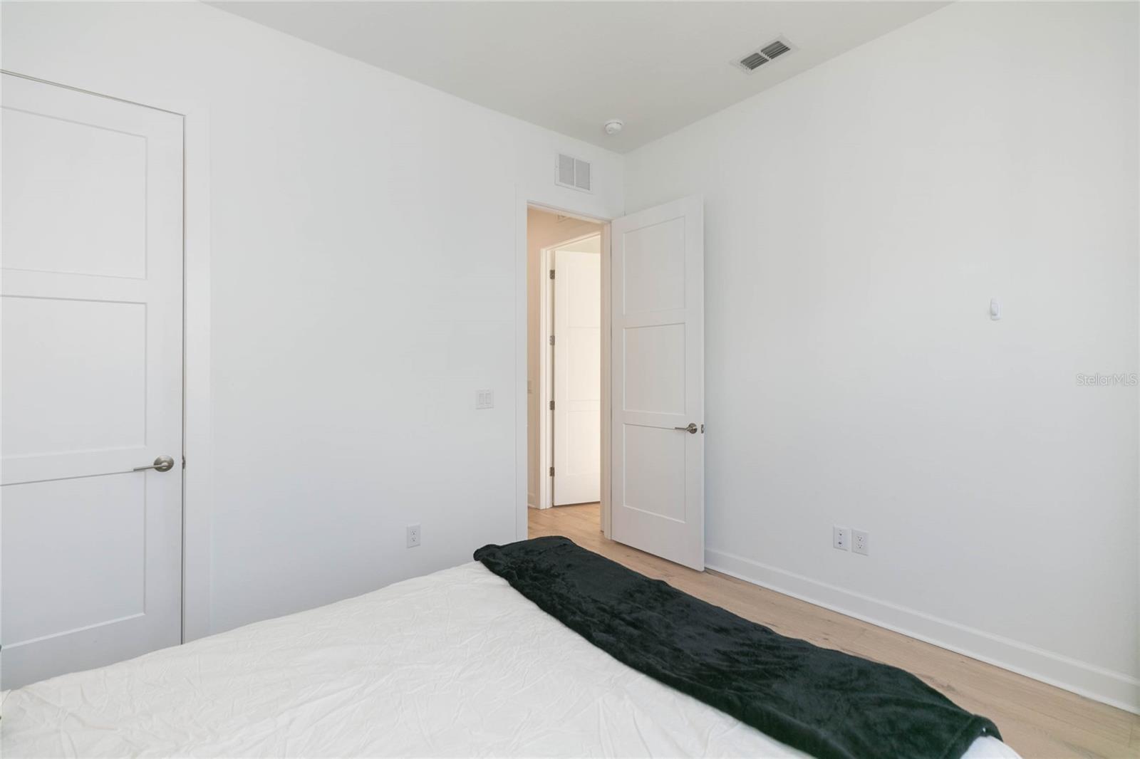 2851 W GANDY BLVD #5, TAMPA, FL, 33611