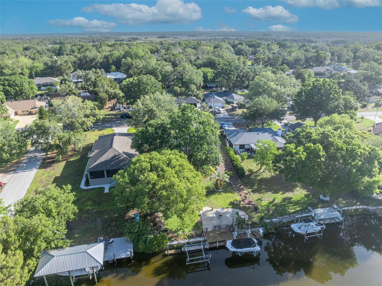 11768 W RIVERHAVEN DR, HOMOSASSA, FL, 34448