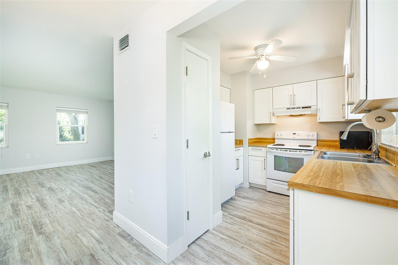 6950 AVENUE DES PALAIS #2A, SOUTH PASADENA, FL, 33707