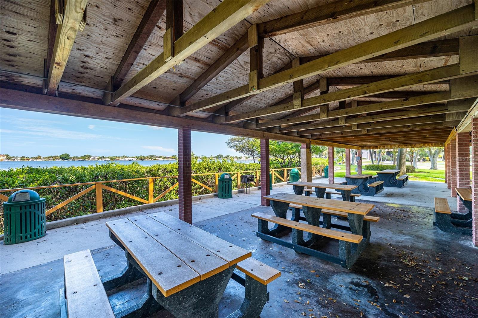 6950 AVENUE DES PALAIS #2A, SOUTH PASADENA, FL, 33707